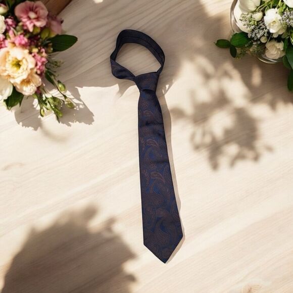 NWT Brunello Cucinelli Self-Tie Paisley Silk Tie - Picture 1 of 5
